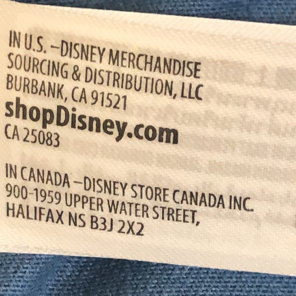 NWT Disney Sweater Size XXL. - Picture 11 of 12